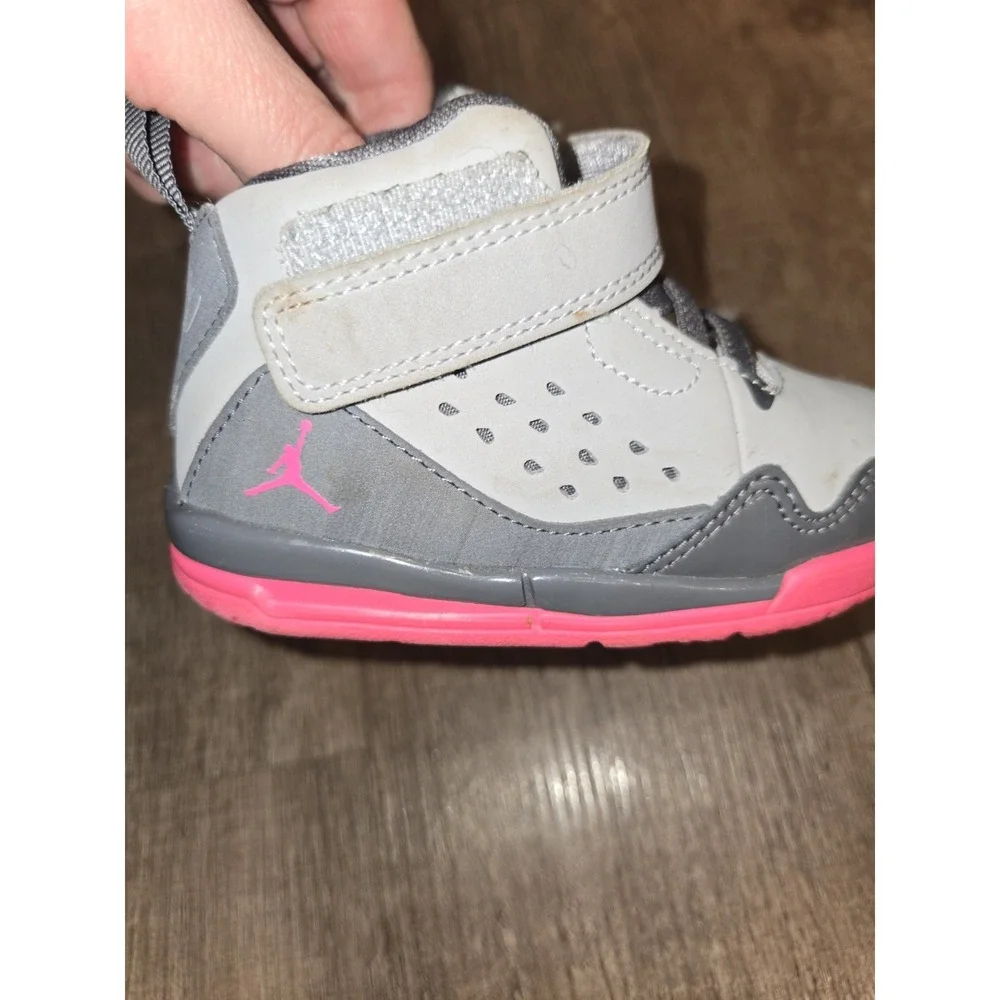 Kids Air Jordan‎ Flight Basketball Shoes Pink Grey Size 5C 645052-018